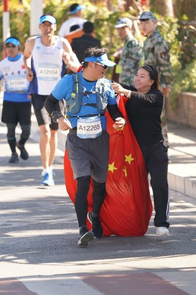 上合马拉松跑出友谊，迈向未来